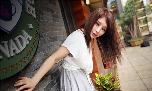 龙口想找一个女性生孩子给报酬-｛找个女人生孩子多少钱｝